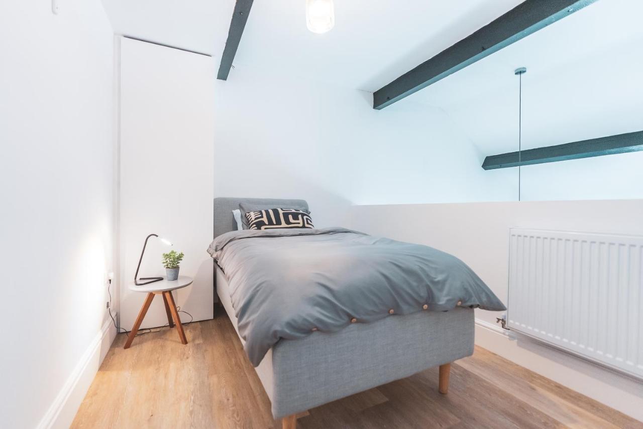 The Old Band Accommodation Higham Ferrers Екстер'єр фото